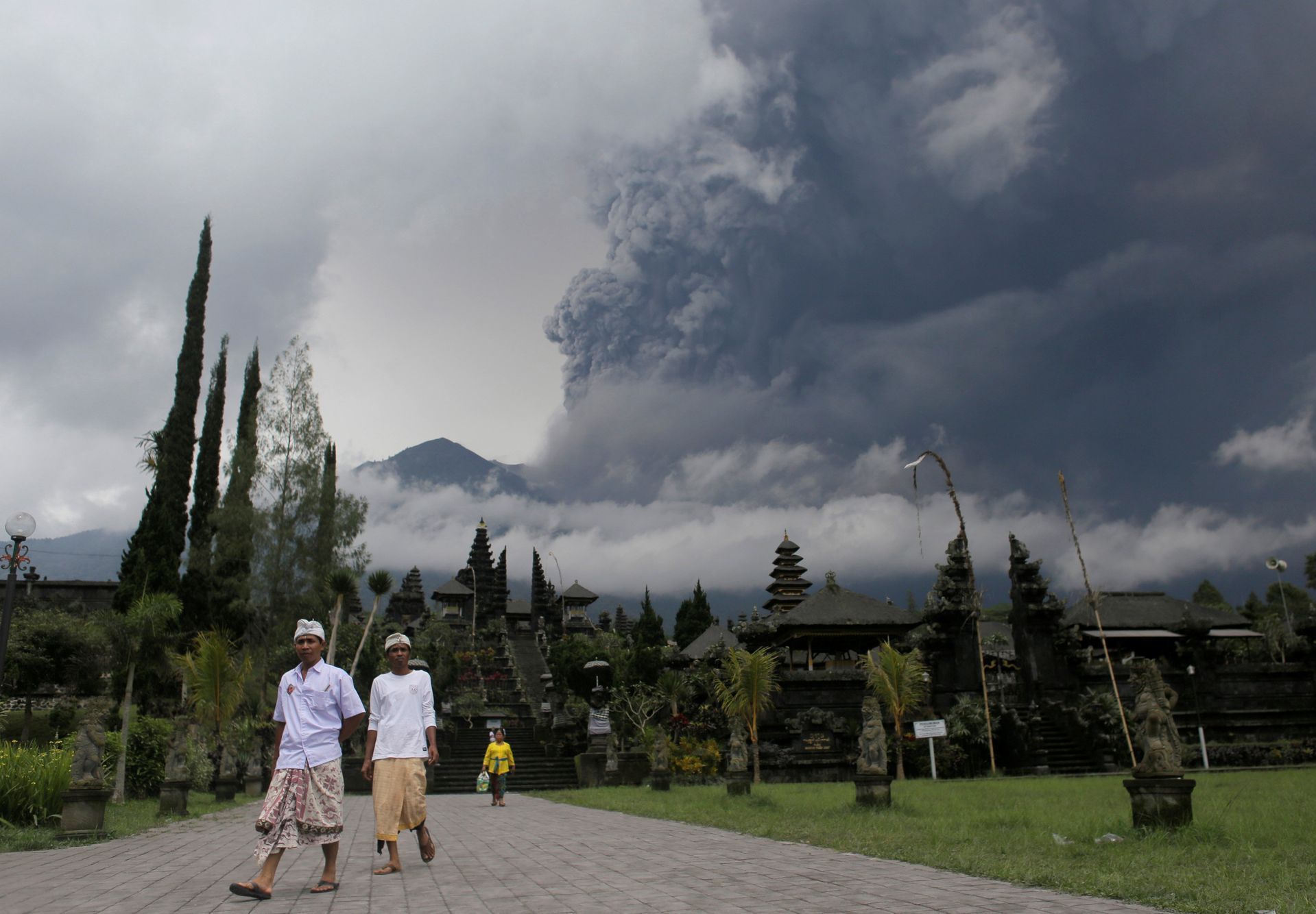 Sopka Agung na Bali, listopad 2017