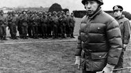 Argentinský generál Mario Benjamin Menendez, který se na 73 dní stal guvernérem ostrovů během války.