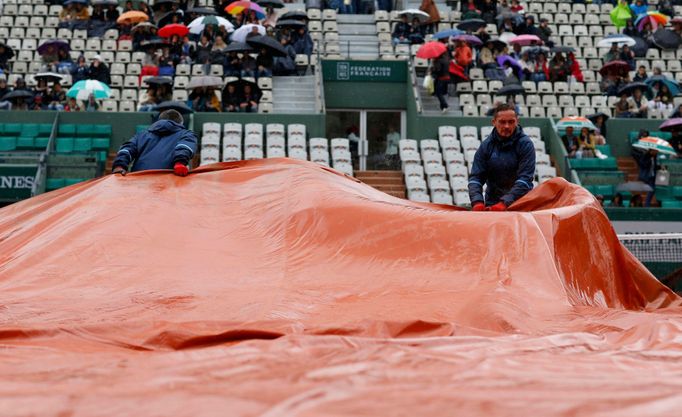 French Open 2016: déšť, kurt Suzanne Lenglenové