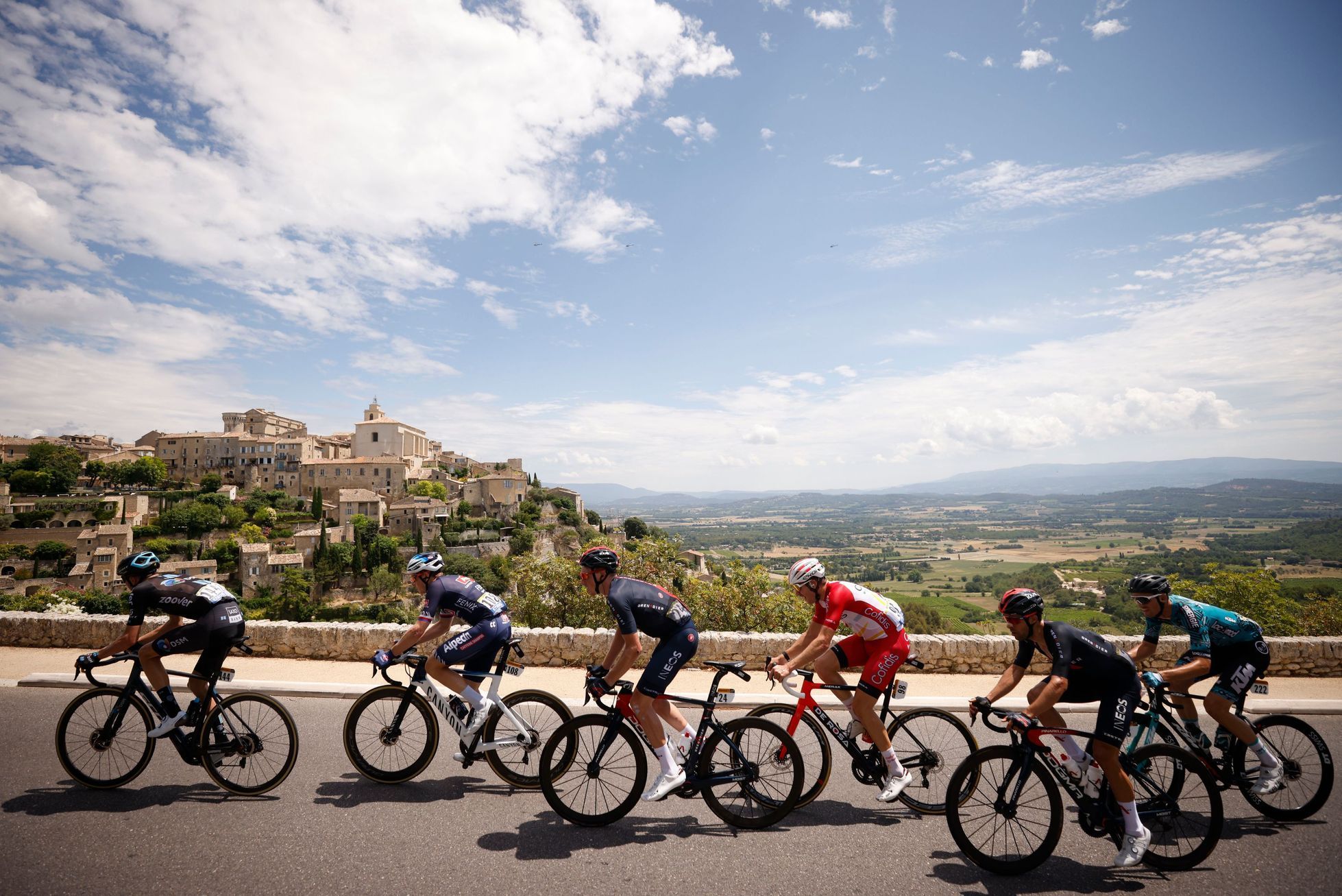 11. etapa Tour de France 2021: Cyklisté v oblasti Provence