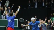 Paráda, čeští tenisté vedou po sobotní čtyřhře ve finále Davis Cupu se Španělskem 2:1! Od zisku salátové mísy je dělí jediná výhra.