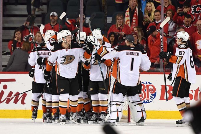 Anaheim Ducks slaví postup do druhého kola play off 2017