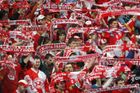 Slavia před rekordní návštěvou nakročila k titulu