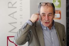 Velvyslancem v Paříži má být šéf rozhlasových stanic Fleischmann. Babiš chce lepší vztahy s Macronem
