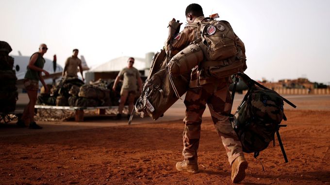 Francouzští vojáci v Mali.