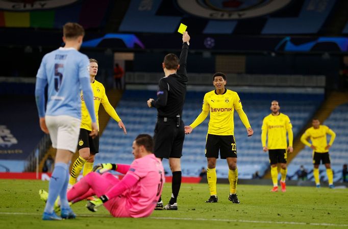 Soccer Football - Champions League - Quarter Final - First Leg - Manchester City v Borussia Dortmund - Etihad Stadium, Manchester, Britain - April 6, 2021 Borussia Dortmu