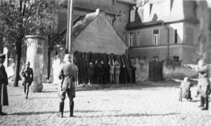 Uplynulo 75 let od invaze ozbrojených sil nacistického Německa do Polska, která odstartovala 2. světovou válku. 1. 9. 1939.