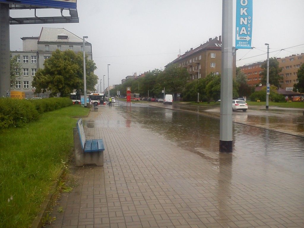Zatopená Sokolovská ulice