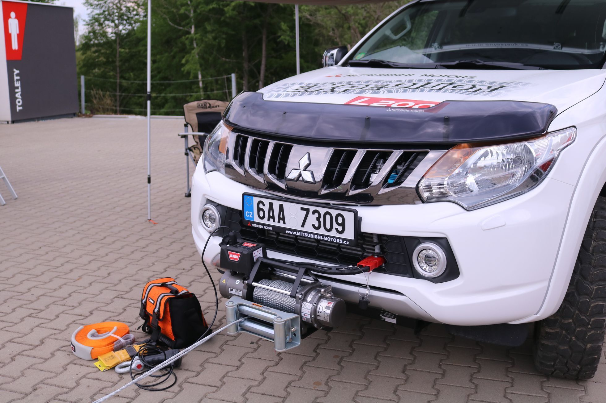 Mitsubishi Expedition