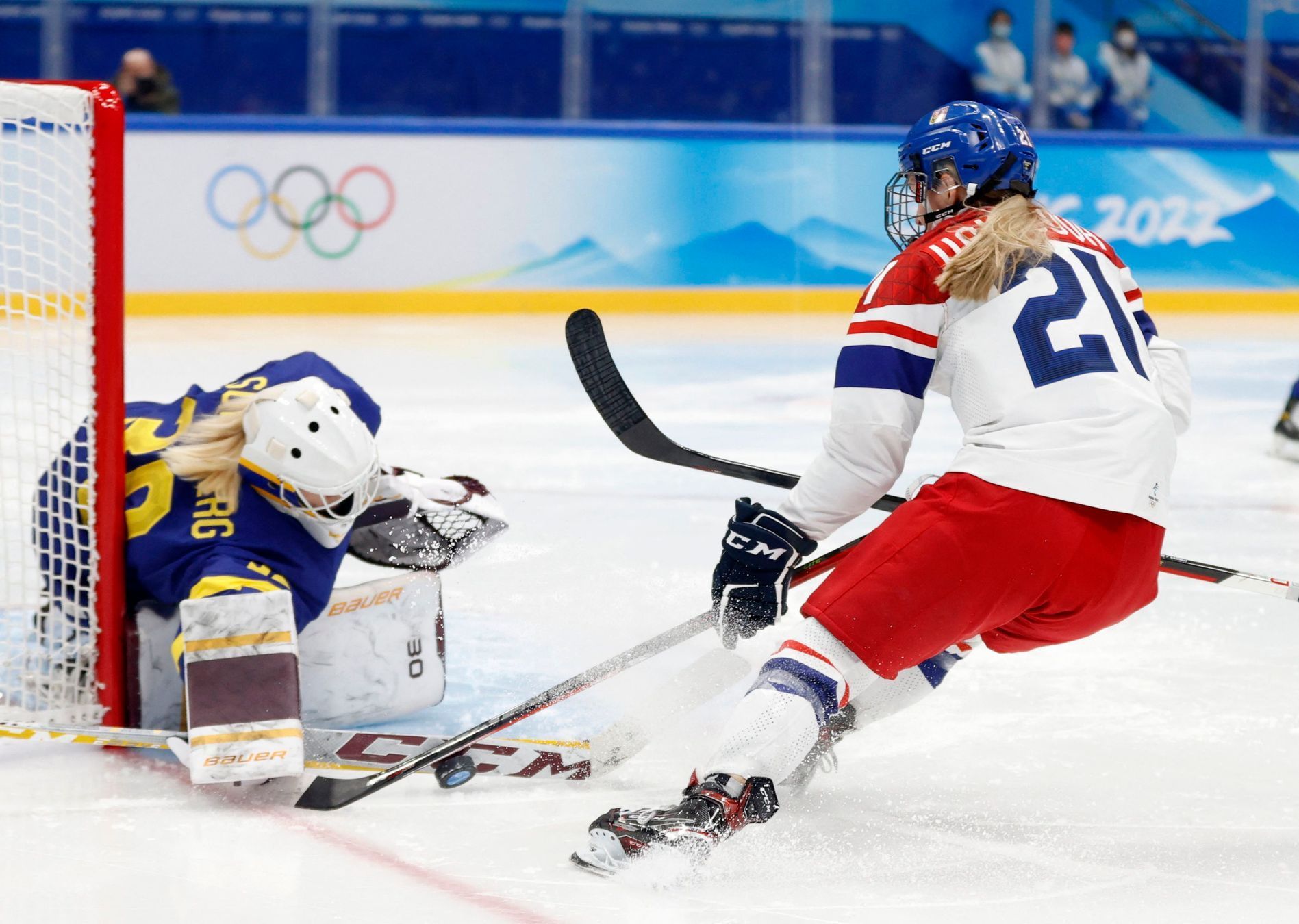 České hokejistky v zápase se Švédskem na olympiádě v Pekingu 2022