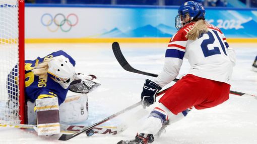 České hokejistky v zápase se Švédskem na olympiádě v Pekingu 2022 (Tereza Vanišová)