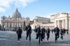 Jeptišky na útěku. Vatikán založil atletický tým a míří na olympiádu