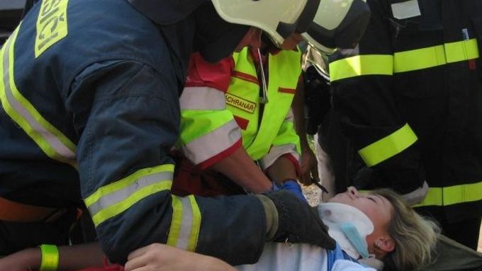Pomocí metody START mohou hasiči předtřídit zraněné v případech, kdy se k nim nemohou rychle dostat lékaři.