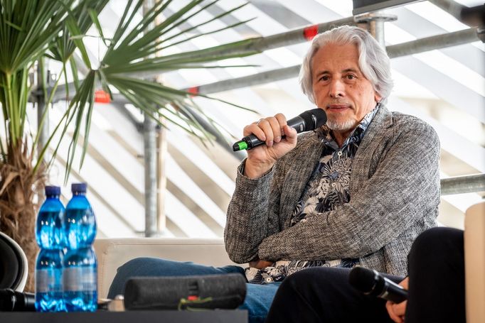 Vladimir Sorokin na pražském veletrhu Svět knihy.