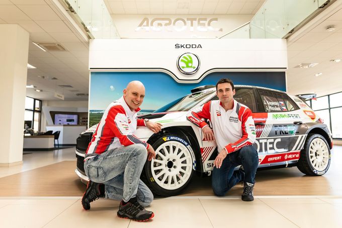 Jan Kopecký (vpravo) a Jan Hloušek, Škoda Fabia (Agrotec Škoda Rally Team)