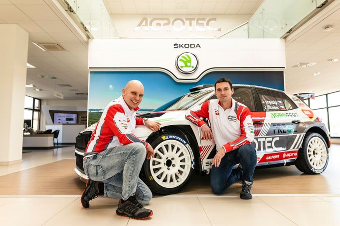 Jan Kopecký (vpravo) a Jan Hloušek, Škoda Fabia (Agrotec Škoda Rally Team)