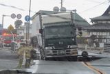 Narušená infrastruktura ve městě Iwaki, na východě Honšú.