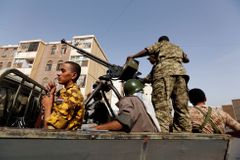 OSN vyjednává s povstalci v Jemenu o předání přístavu