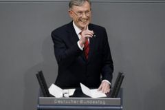 Německo zvolilo staronovým prezidentem Köhlera