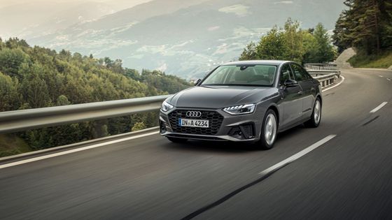 Strádající Audi bojuje snížením cen. Modernizované Audi A4 stojí stejně jako Passat