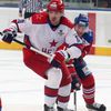 Hokej, KHL, Lev Praha - CSKA Moskva: Oleg Kvaša (10 - CSKA)