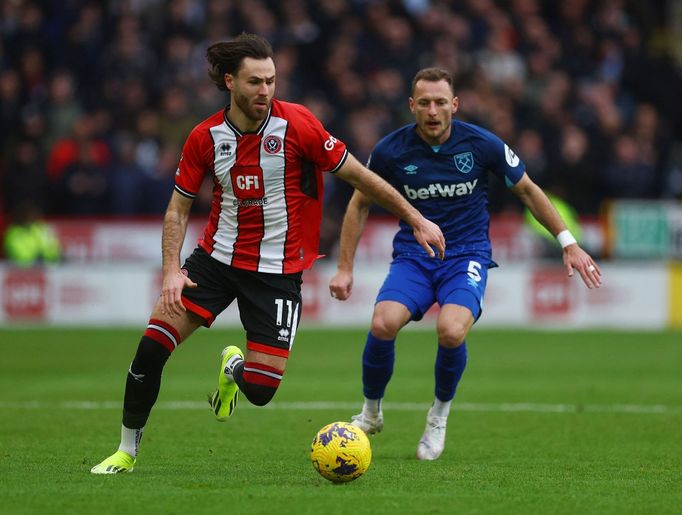 Soccer Football - Premier League - Sheffield United v West Ham United - Bramall Lane, Sheffield, Britain - January 21, 2024 Sheffield United's Ben Brereton Diaz in action