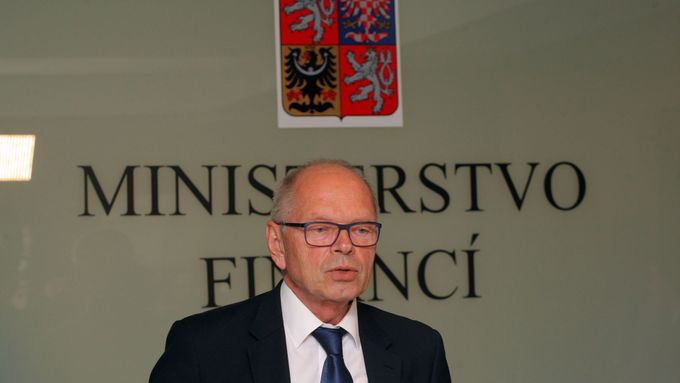 Ministr financí Ivan Pilný.