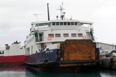 U Tongy se potopil trajekt,desítky lidí zmizely ve vodě