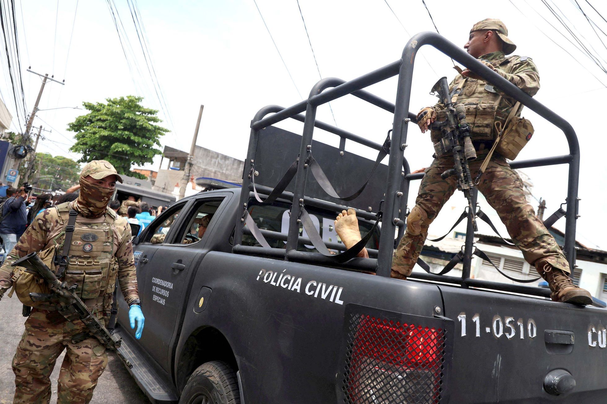 Brazílie, Rio de Janeiro, favela, policie, zásah, gang