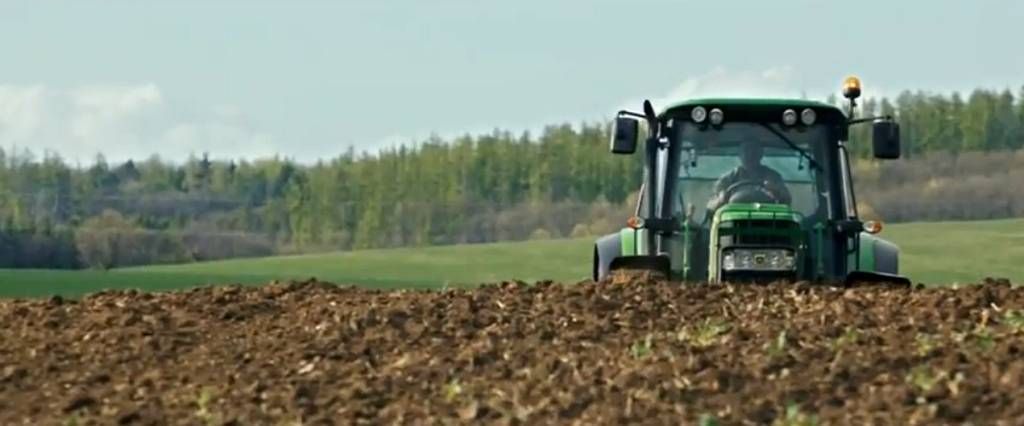 McDonald's chválí švédské farmáře, reklamu natočil v Česku