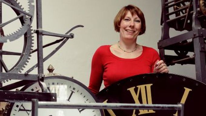 Fotky: Její prapředci oživili pražský orloj. Teď jej sama pomůže rozebírat