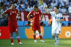 Messi v nastavení odvrátil ostudu, stateční Íránci padli