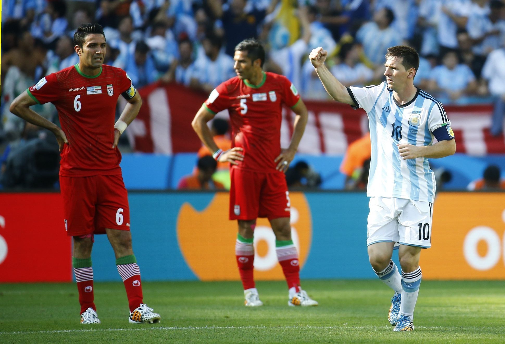 Lionel Messi se raduje z branky v utkání MS Argentina vs. Írán