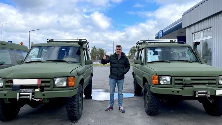 "Lanďák" pro obávané Krakeny. Jak jsme dovezli sanitky elitě ukrajinské armády