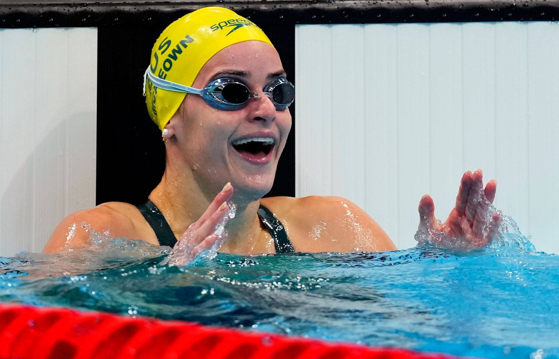 Plavání ženy 100m znak Kaylee McKeownová