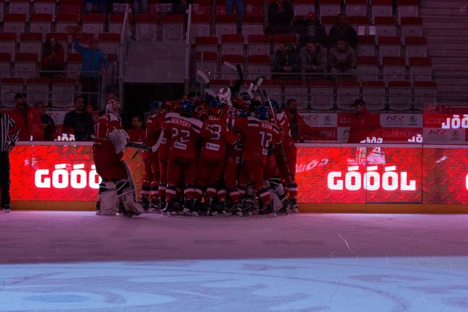 Přípravný zápas české hokejové reprezentace do osmnácti let v Třinci před mistrovstvím světa.