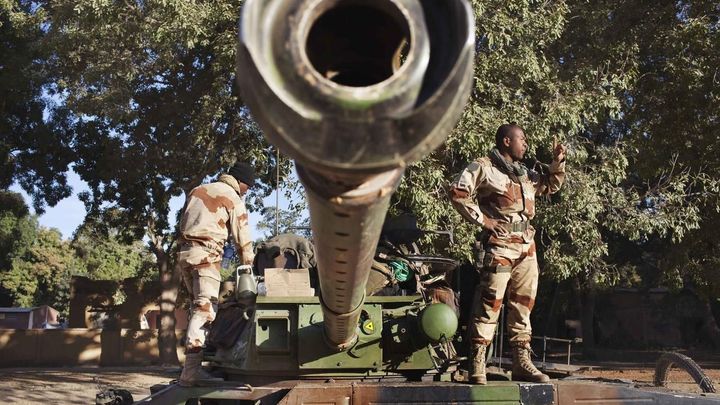 Pobřeží Slonoviny a Senegal oznámily, že si přejí odchod francouzských vojáků