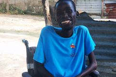 Mladík z Mosambiku se pere s osudem. Studuje práva, aby mohl pomáhat ostatním