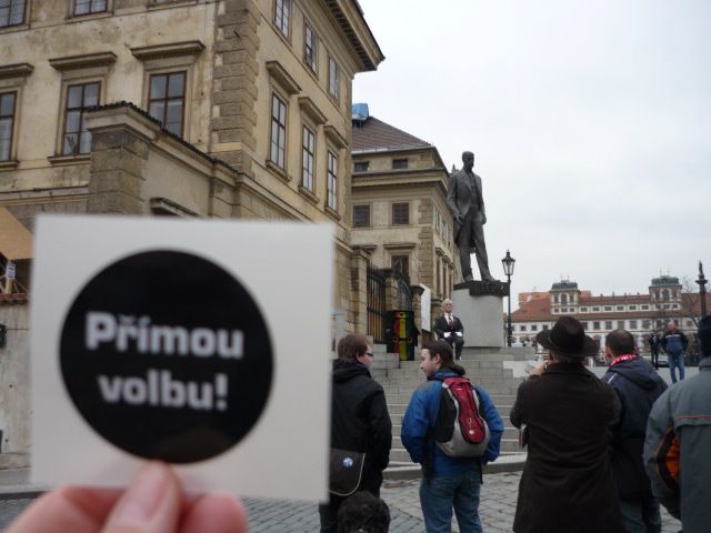 Defenestrace Václava Klause na Hradčanském náměstí