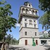 Vodárenská věž na Letné - komunitní knihovna a galerie