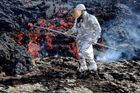 Sopce na dotek. Český vulkanolog vyráží na místa, kam ostatní nesmí