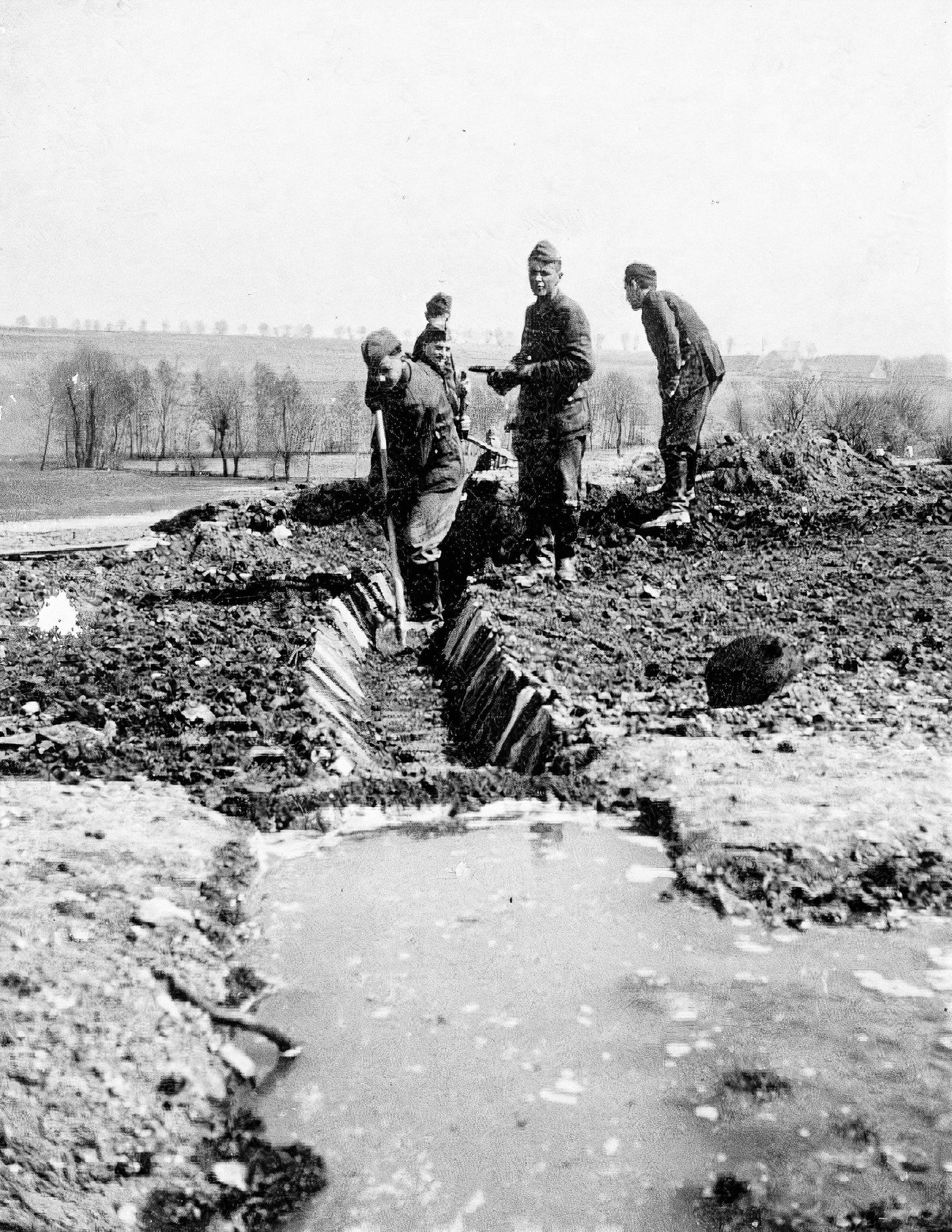 Jednorázové užití / Fotogalerie / Před 79 lety zmasakrovali nacisté obyvatele Lidic a jejich obec zlikvidovali.