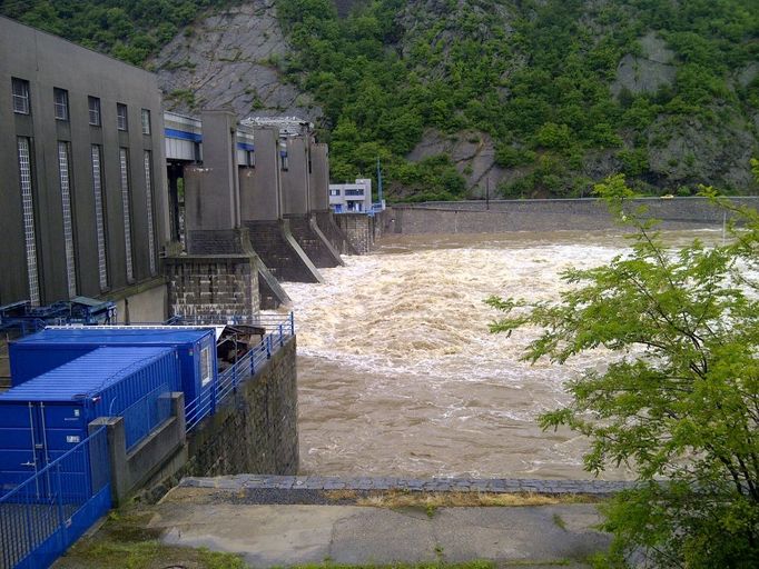 Situace na přehradě ve Vraném nad Vltavou, jak ji zachytil čtenář Jan Synek