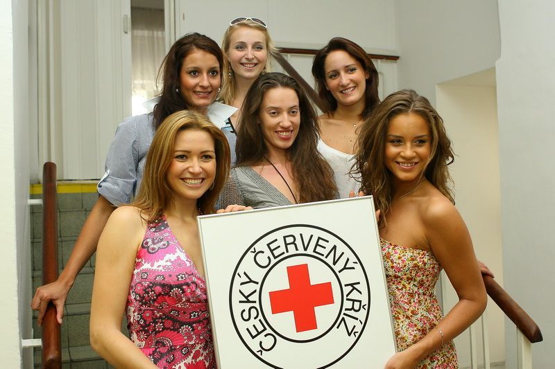 Zuzana Jandová daruje krev