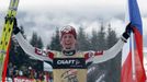 Lukáš Bauer se raduje ve Val di Fiemme z vítězství v Tour de Ski.