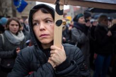 Blog: Žena není inkubátor! V Polsku se demonstruje proti ještě přísnějšímu interrupčnímu zákonu