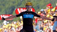 Etapa byla vůbec triumfem stáje Sky Procycling, jíž patřila dvě z prvních třech míst a třetí Wiggins po závodě oblékl žlutý dres pro lídra závodu. Na fotografii je slavící Froome.