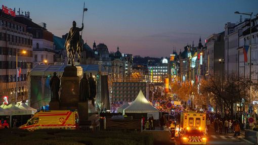 Oslavy výročí sametové revoluce na Václavském náměstí.