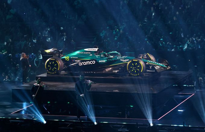 Zahájení sezony F1 75: Aston Martin