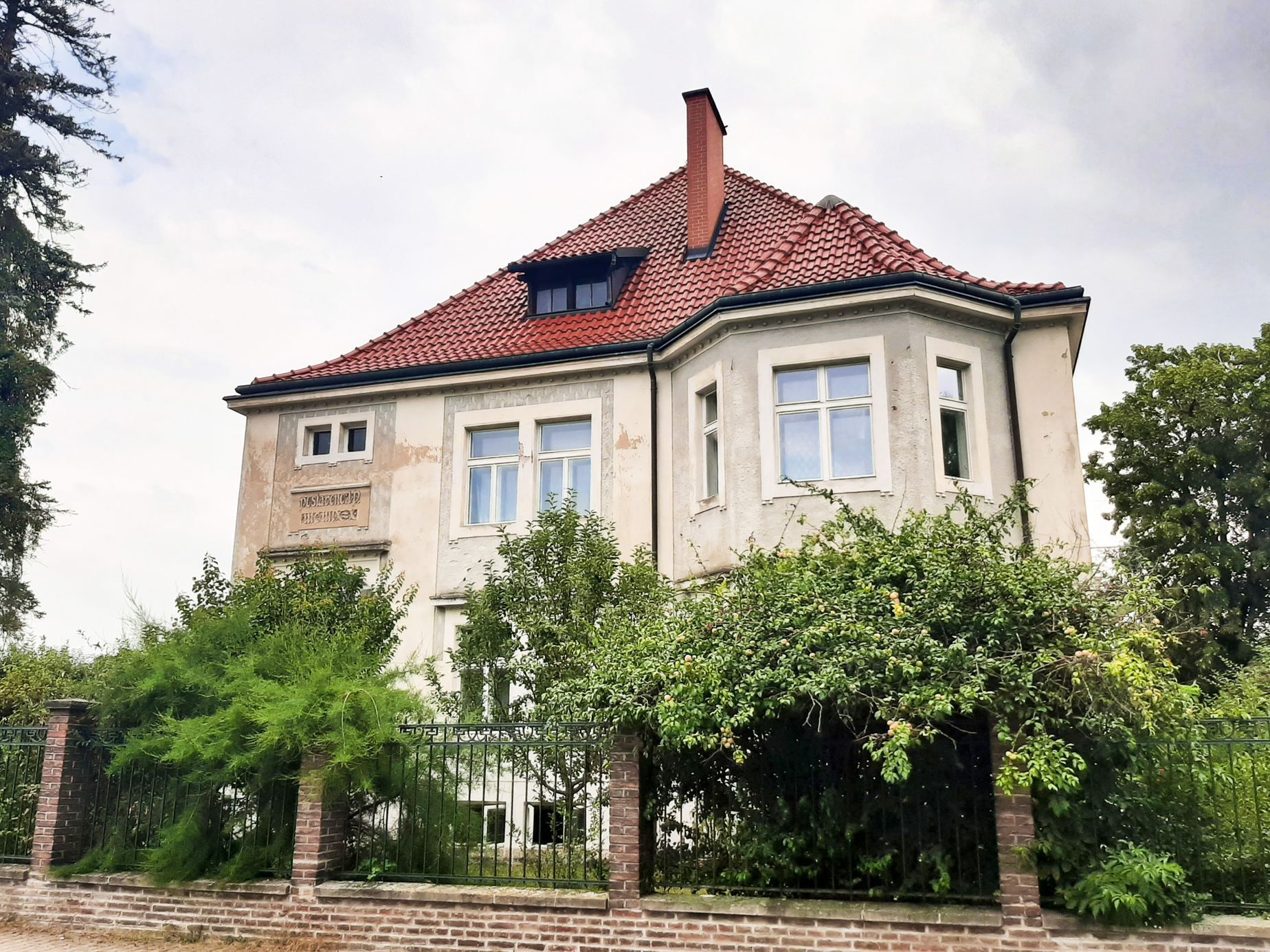Hradec Králové, Orlické nábřeží, vily